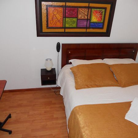 Hotel Expo Inn Embajada Богота Экстерьер фото